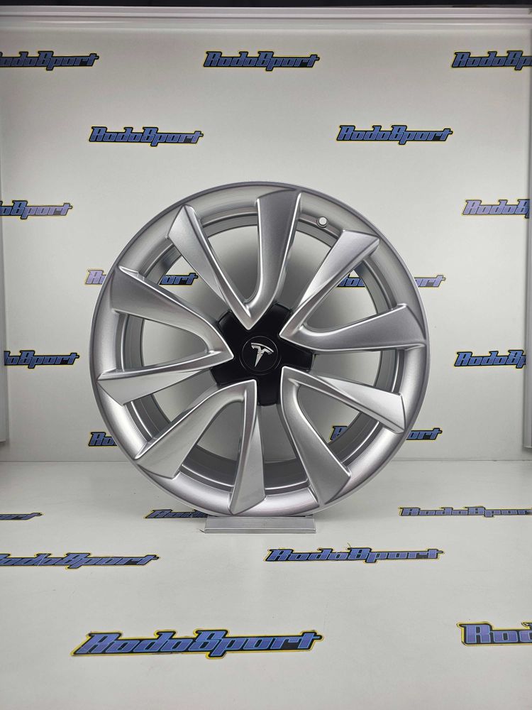 JANTES LOOK TESLA EM 19| 5X114.3 NOVAS